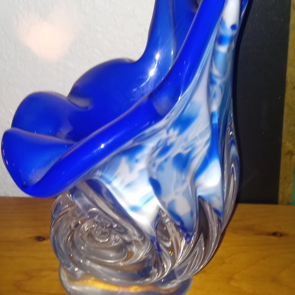 Vintage Cornucopia Blue Glass Curled thick bottom. 1970's Murano - Picture 2 of 3